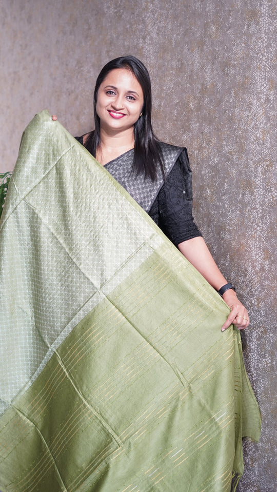 SEMI TUSSAR SAREE CODE :MB121