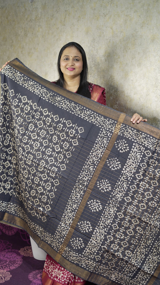 BATIK PRINTED SEMI TUSSAR SAREE CODE:MB131
