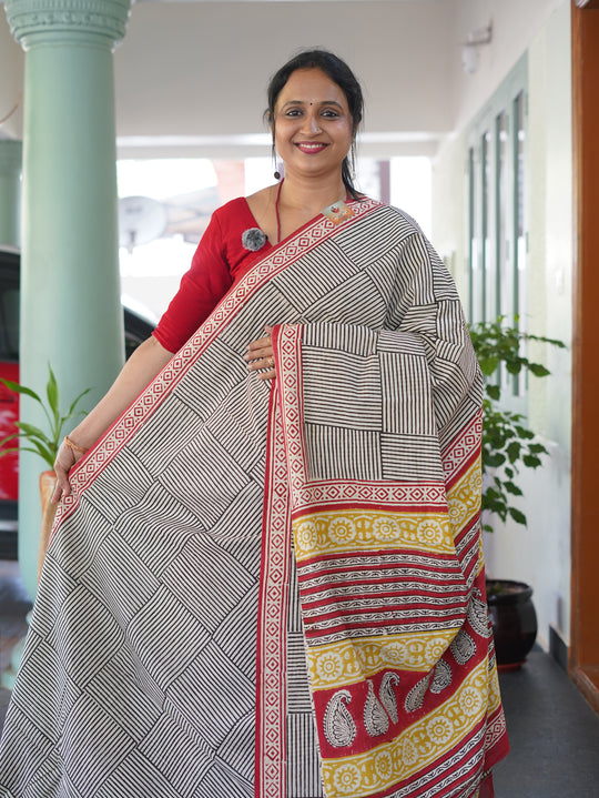 MUL COTTON HANDBLOCK PRINTED SAREE